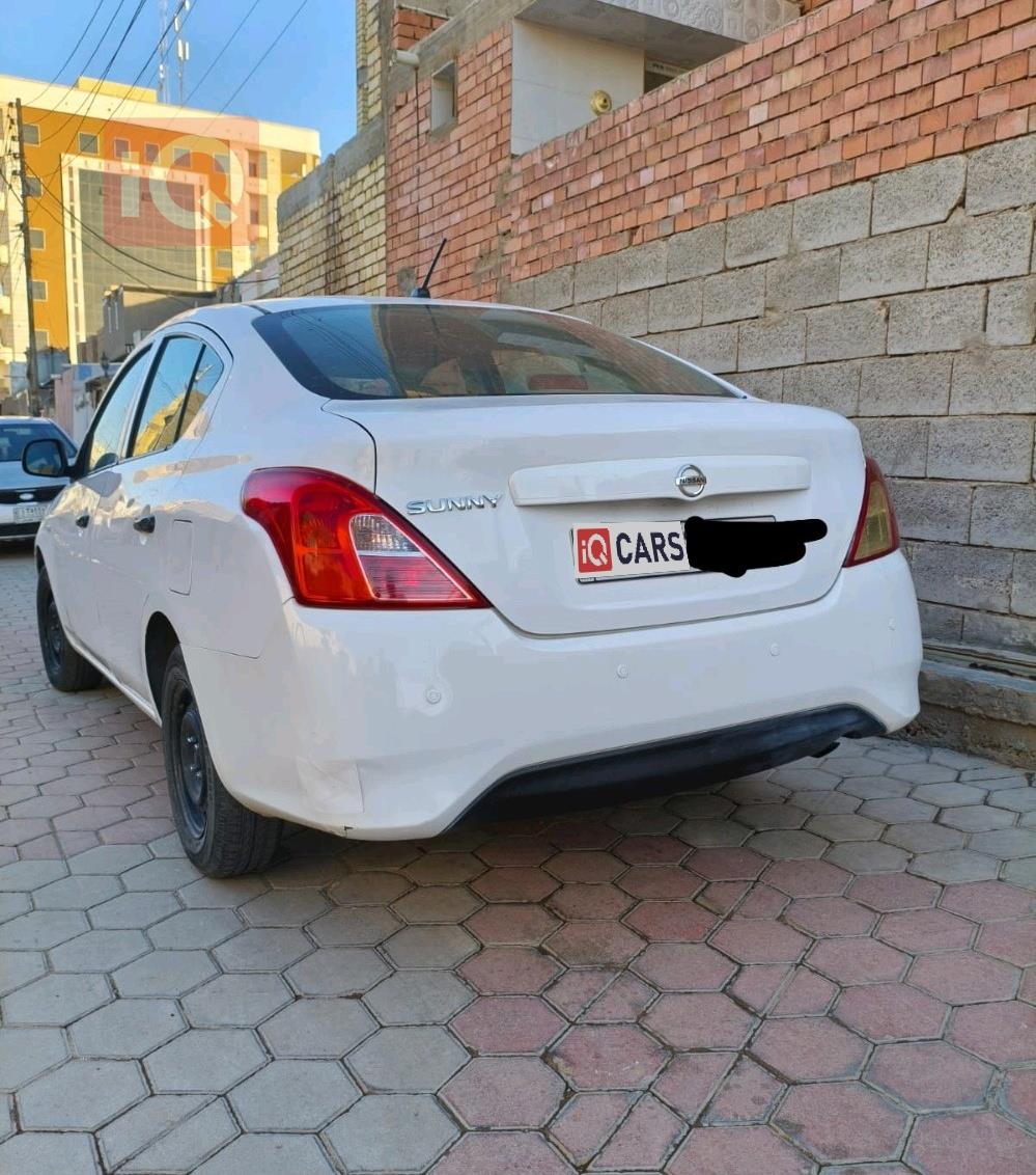 نيسان صني